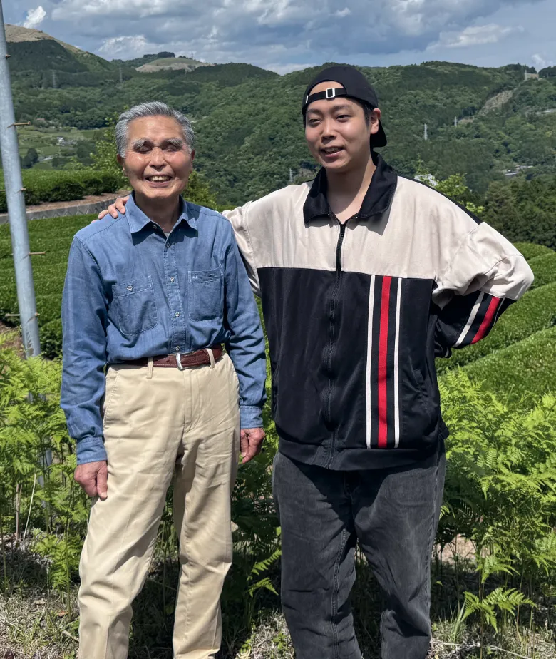 Yokota visiting tea farms with overseas buyers